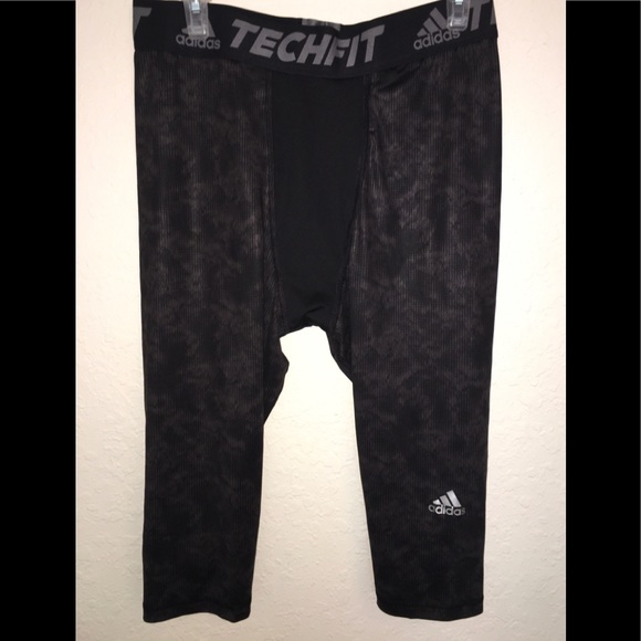 2 pairs XL adidas tech fits - Picture 7 of 16